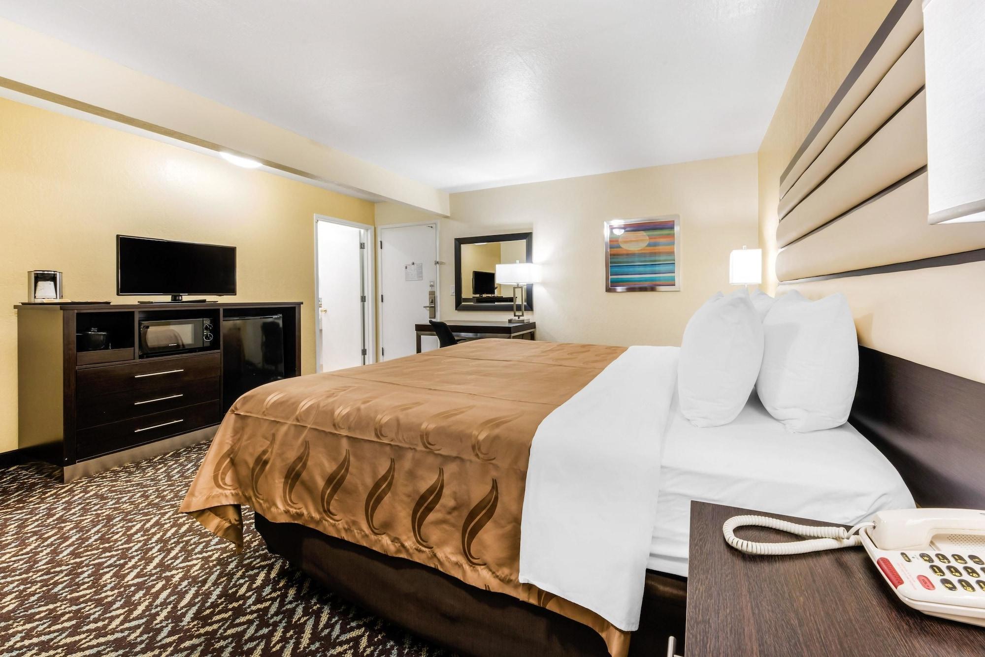 Quality Inn & Suites Capitola By The Sea Exterior photo