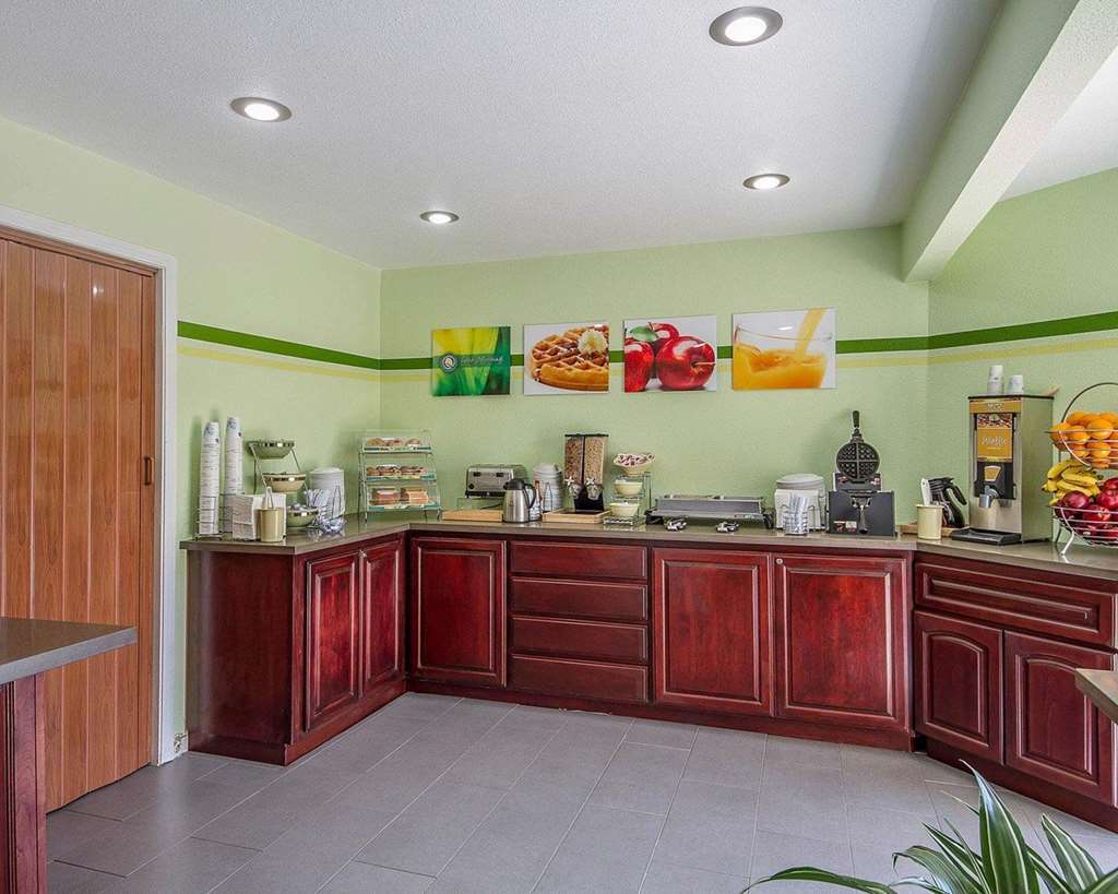 Quality Inn & Suites Capitola By The Sea Restaurant photo