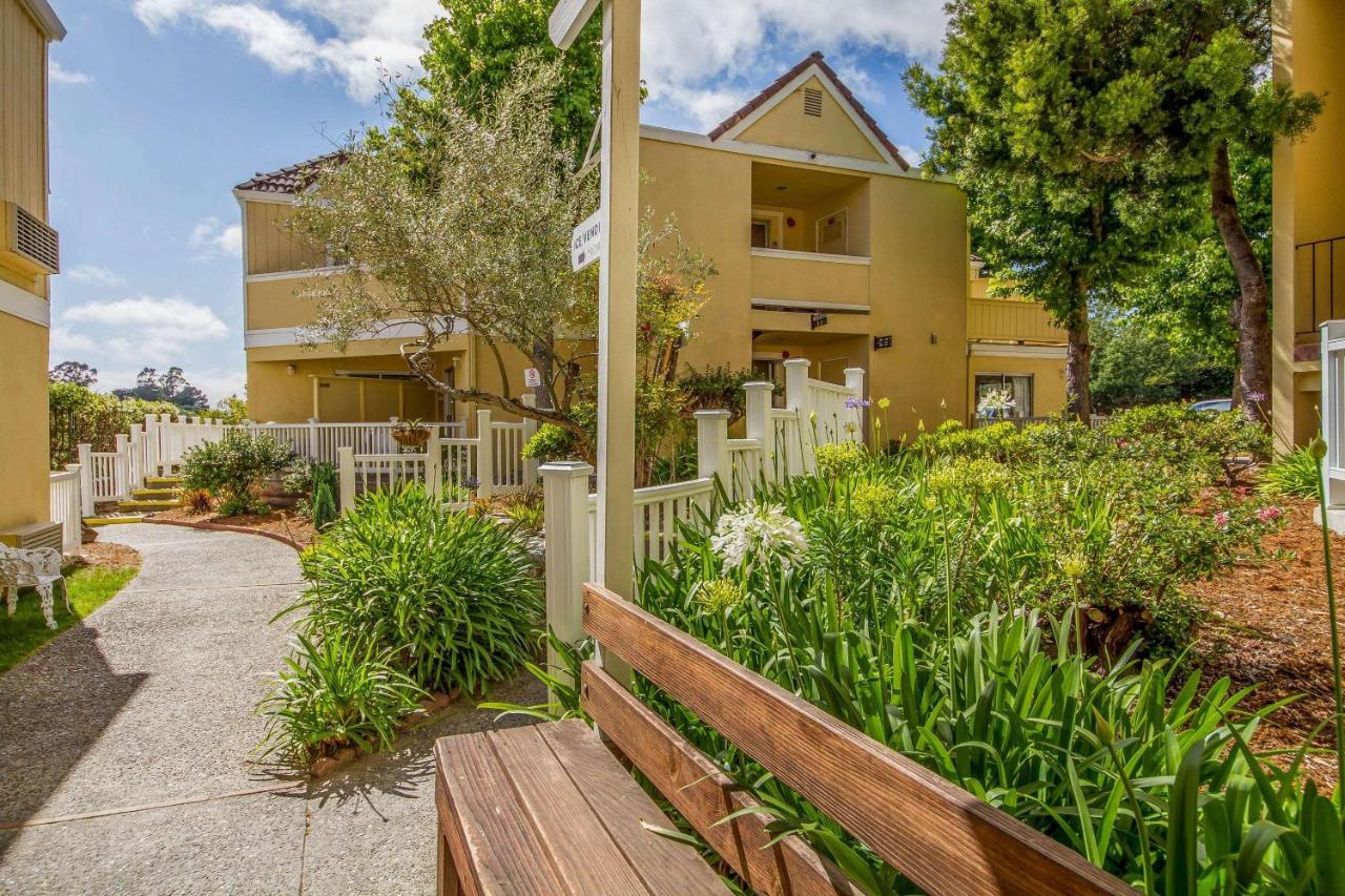 Quality Inn & Suites Capitola By The Sea Exterior photo
